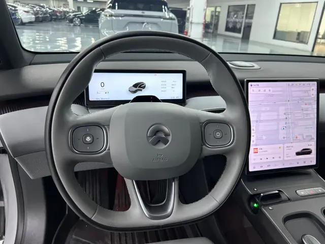 Nio ET5 Touring — Фото автомобиля 6