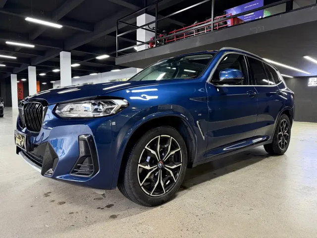 Фотография автомобиля — BMW X3