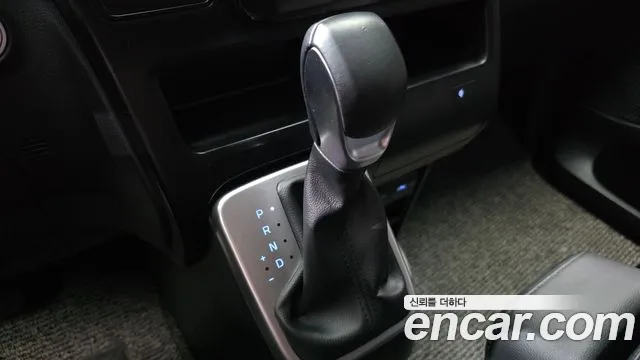 Hyundai Staria — Фото автомобиля 12
