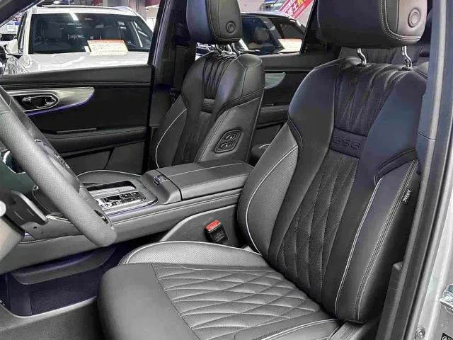 GAC Trumpchi GS8 — Фото автомобиля 29