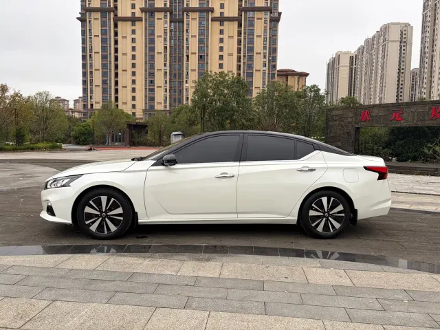 Nissan Teana — Фото автомобиля 7