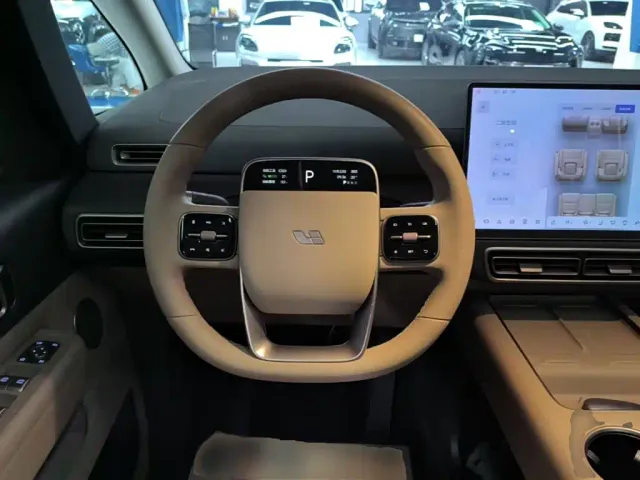 Li Auto MEGA — Фото автомобиля 10