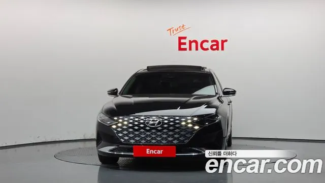 Hyundai Grandeur New — Фото автомобиля 3