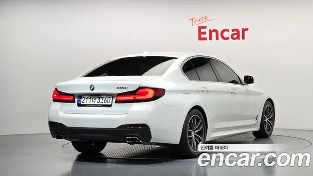 BMW 5 Series G30 — Фото автомобиля 2