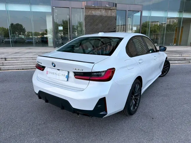 BMW 3 Series — Фото автомобиля 4