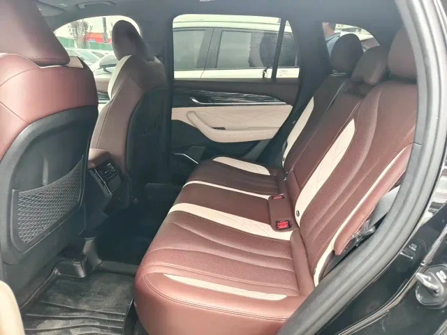 Geely Xingyue L — Фото автомобиля 11