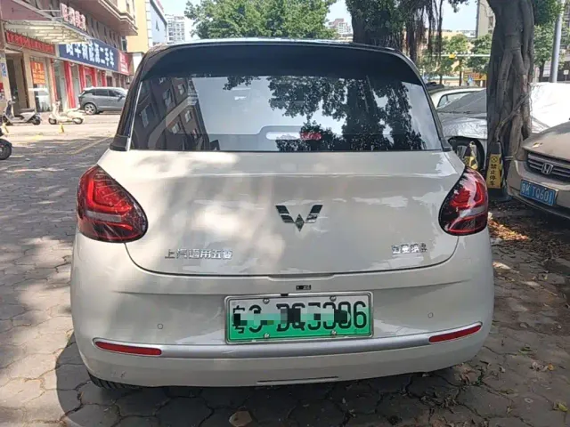 Wuling Bingo — Фото автомобиля 5