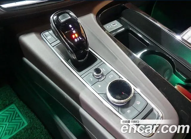 Cadillac Escalade Generation 5 — Фото автомобиля 7