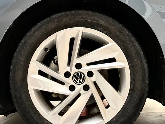 Volkswagen Lamando — Фото автомобиля 11