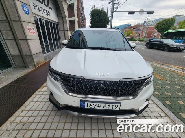 Kia Canival — Фото автомобиля 3