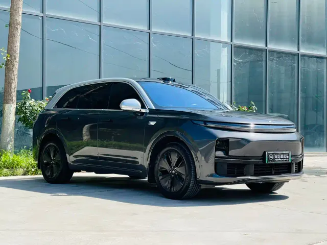 Li Auto L7 — Фото автомобиля 3