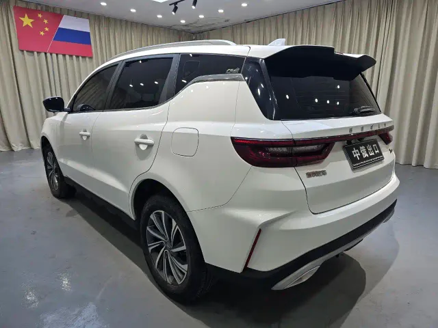 Geely Vision X6 — Фото автомобиля 5