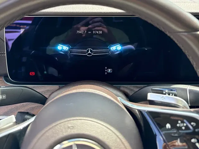 Mercedes-Benz E-Class — Фото автомобиля 22