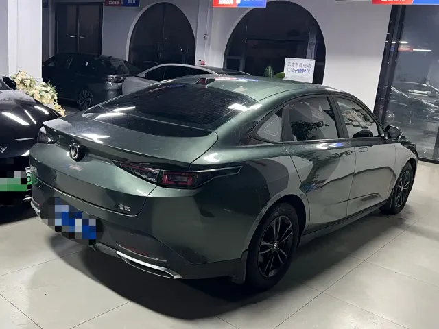 Changan Lamore — Фото автомобиля 9