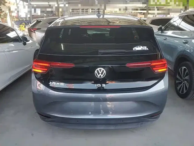 Volkswagen ID.3 — Фото автомобиля 5