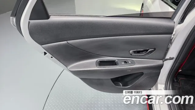 Hyundai AVANTE — Фото автомобиля 23