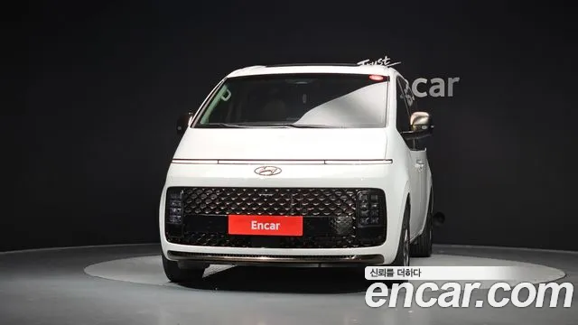 Hyundai Staria — Фото автомобиля 3