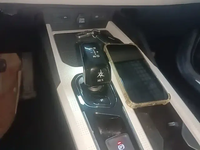 Geely Emgrand L — Фото автомобиля 13