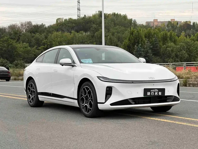 Changan Qiyuan A07 — Фото автомобиля 3