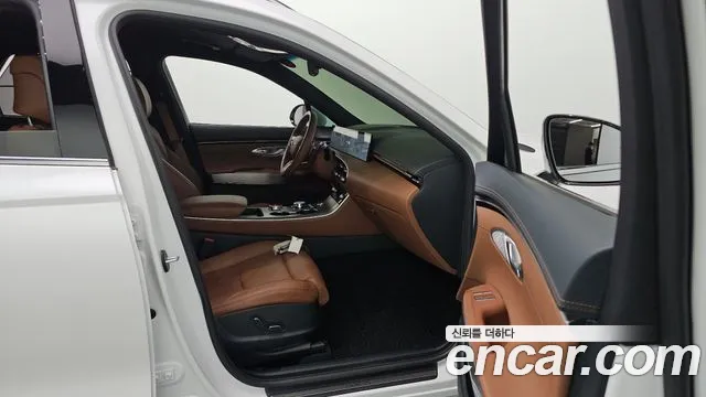Genesis GV70 2.5T Бензин AWD — Фото автомобиля 17