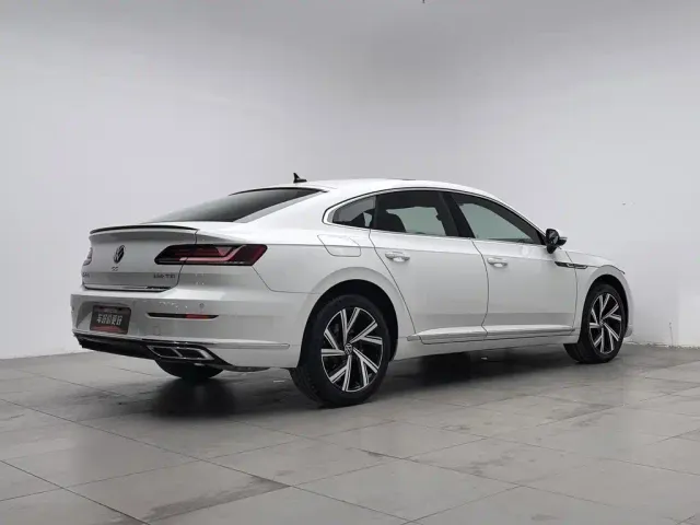 Volkswagen CC — Фото автомобиля 2