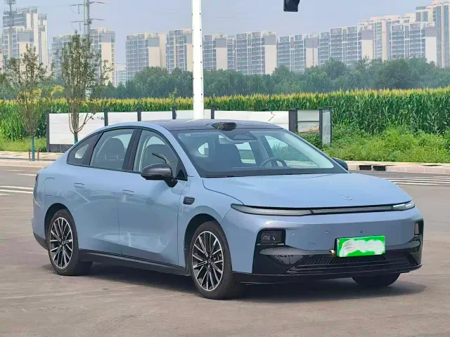 Leapmotor B01 — Фото автомобиля 3