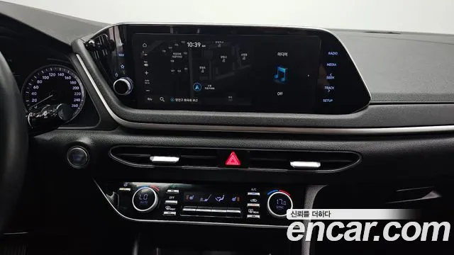 Hyundai Sonata — Фото автомобиля 20