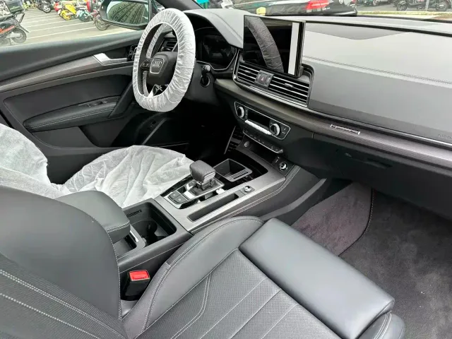Audi Q5L — Фото автомобиля 9