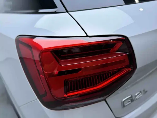 Audi Q2L — Фото автомобиля 7