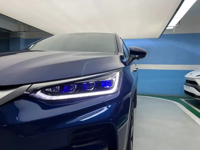 BYD Tang — Фото автомобиля 4