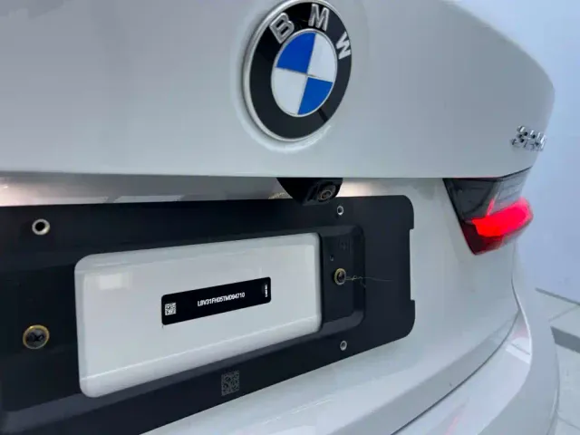 BMW 3 Series — Фото автомобиля 29