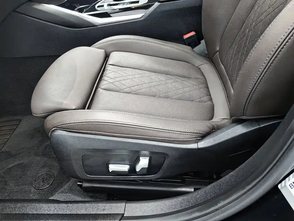 BMW BMW 3 Series 2023 320Li M Sport Package — Фото автомобиля 20