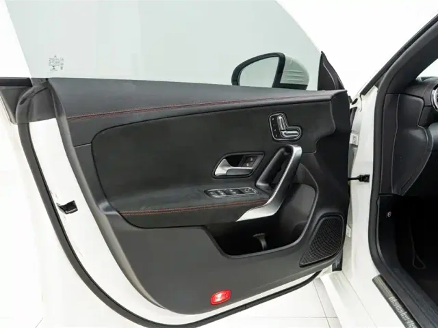 Mercedes-Benz CLA-Class — Фото автомобиля 4