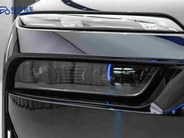 BMW 7 Series — Фото автомобиля 10