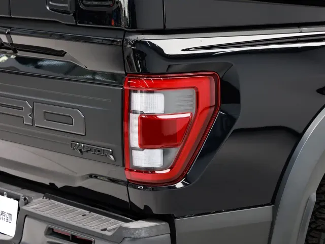 Ford F-150 Raptor — Фото автомобиля 9