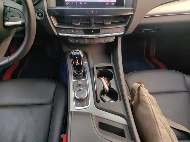 Cadillac CT5 — Фото автомобиля 13