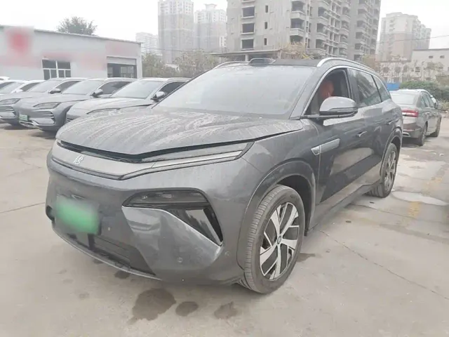 Фотография автомобиля — BYD Tang L