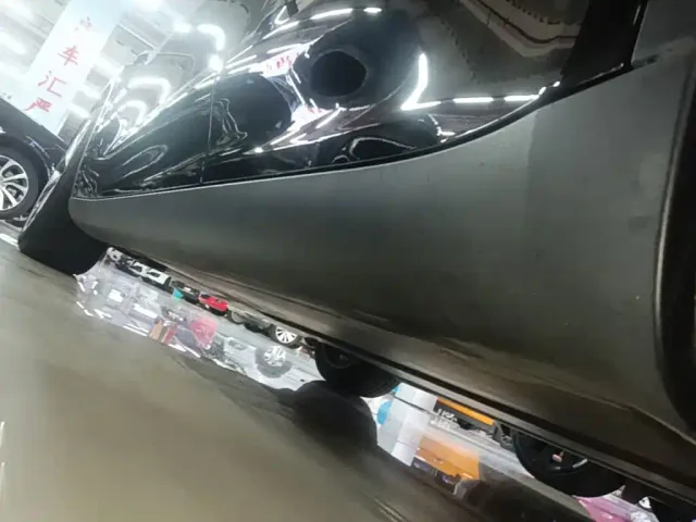 Tesla Model Y — Фото автомобиля 21