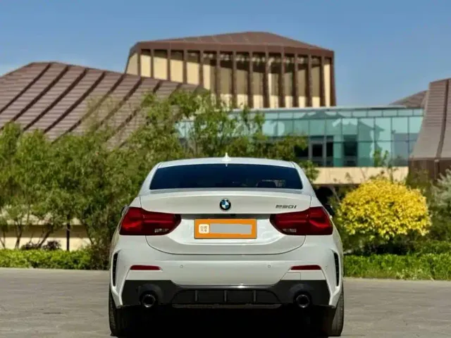 BMW 1 Series — Фото автомобиля 4