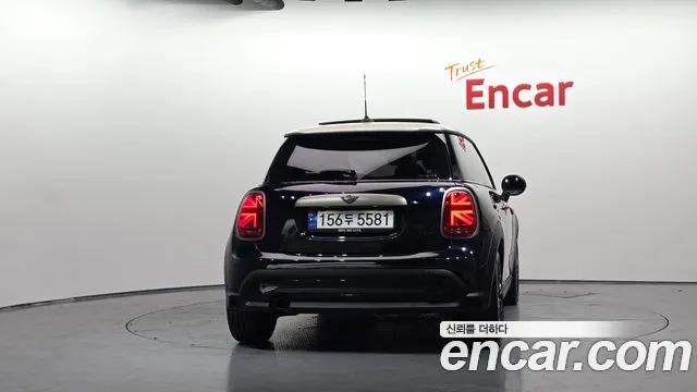 MINI Cooper — Фото автомобиля 4