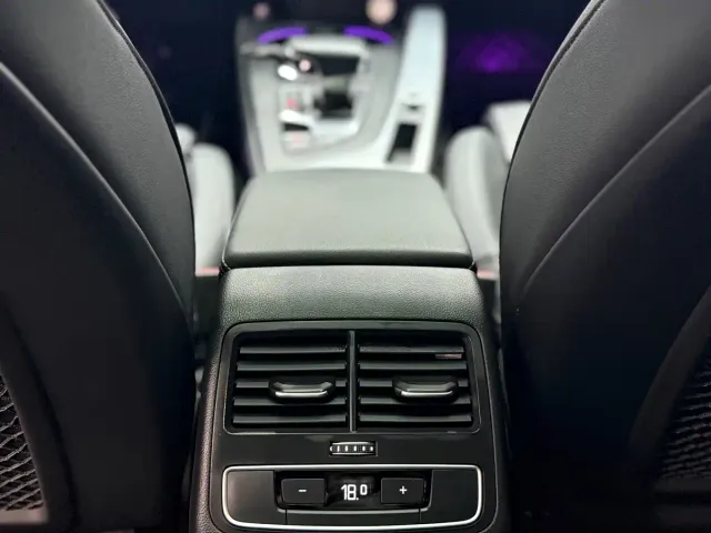 Audi A4L — Фото автомобиля 14