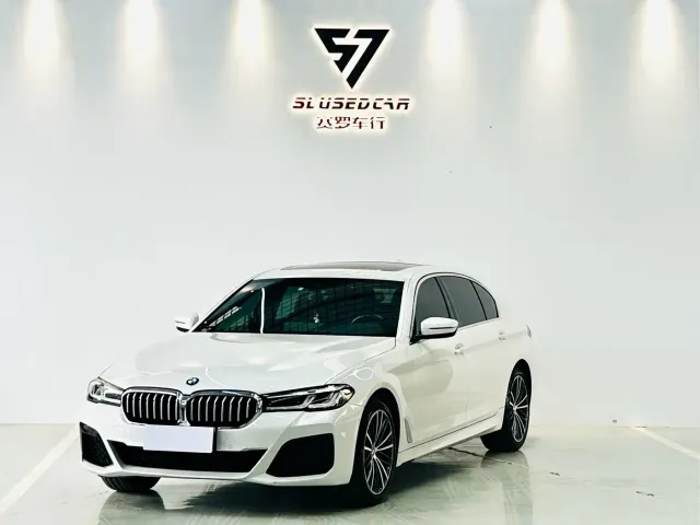 Фотография автомобиля — BMW 5 Series