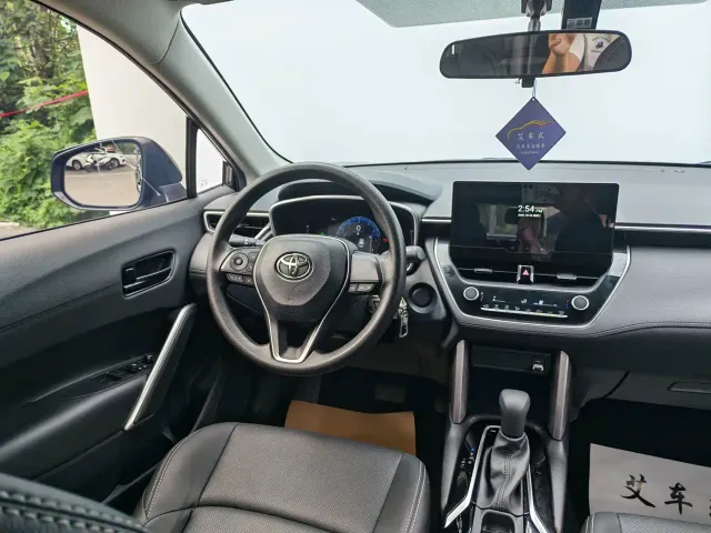 Toyota Frontlander — Фото автомобиля 4