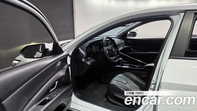 Hyundai Avante — Фото автомобиля 10