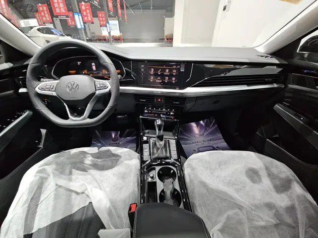 Volkswagen Passat — Фото автомобиля 14