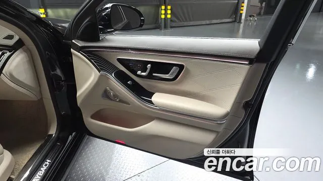 Mercedes-Benz S-Class — Фото автомобиля 22