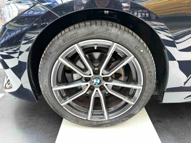 BMW 3 Series — Фото автомобиля 4