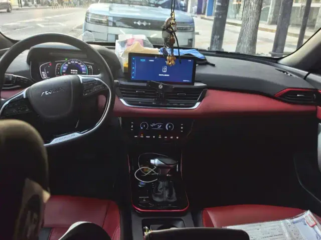 Dongfeng Yixuan GS — Фото автомобиля 16