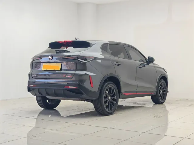 Changan X5 Plus — Фото автомобиля 3
