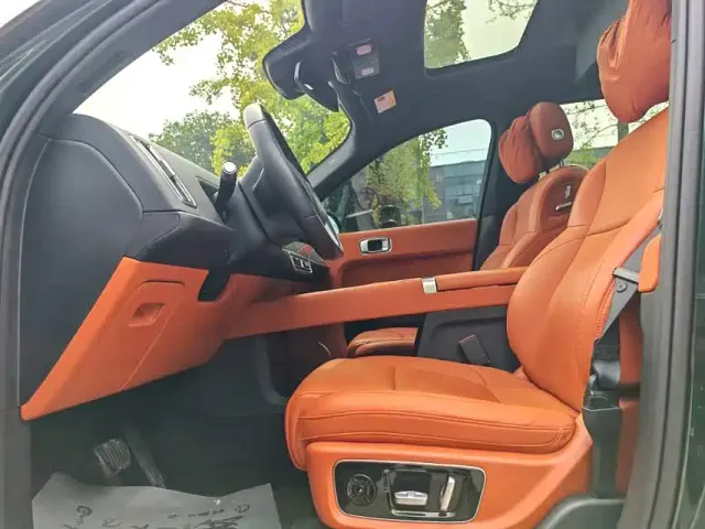 Li Auto L9 — Фото автомобиля 7